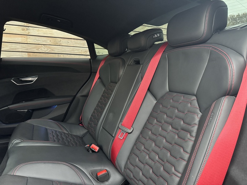 Audi RS e-tron GT 2022'72 Carbon Vorsprung | Satin PPF | Heated Steering Wheel | Carbon Trim - U8765