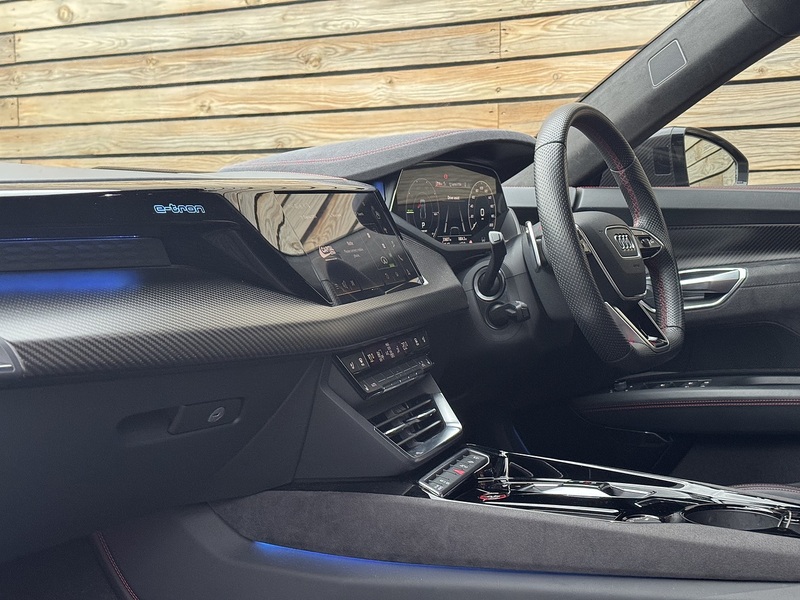 Audi RS e-tron GT 2022'72 Carbon Vorsprung | Satin PPF | Heated Steering Wheel | Carbon Trim - U8765