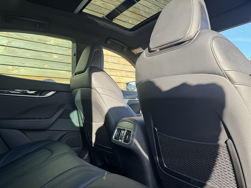 Maserati Levante 2022'22 V6 Modena | Heated Steering Wheel | Pan Roof - U8782