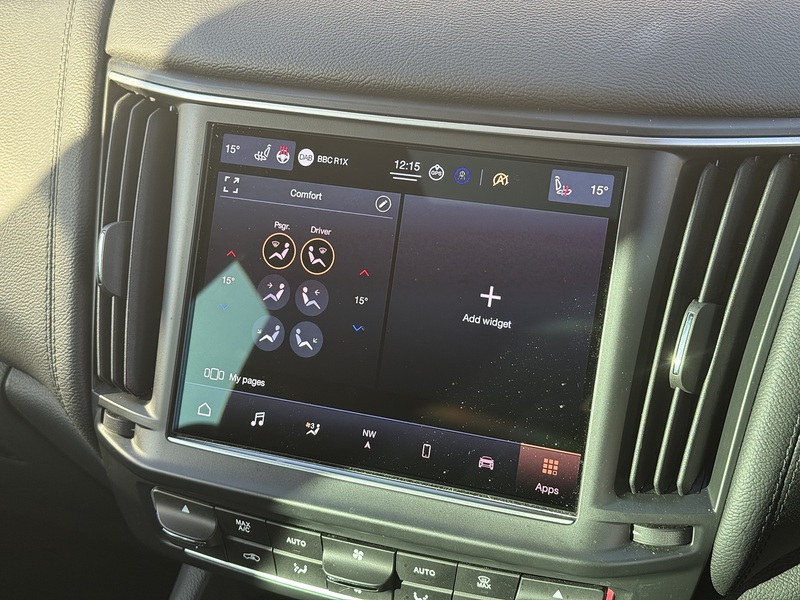 Maserati Levante 2022'22 V6 Modena | Heated Steering Wheel | Pan Roof - U8782