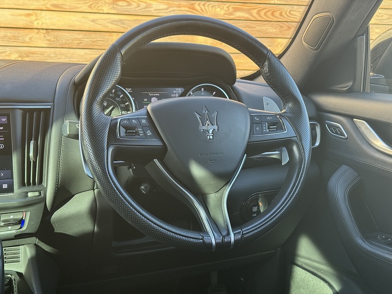 Maserati Levante 2022'22 V6 Modena | Heated Steering Wheel | Pan Roof - U8782