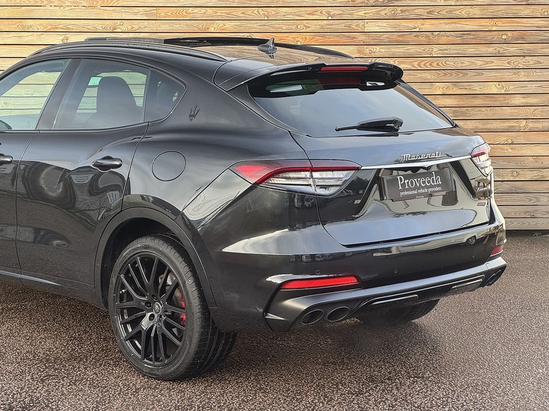 Maserati Levante 2022'22 V6 Modena | Heated Steering Wheel | Pan Roof - U8782