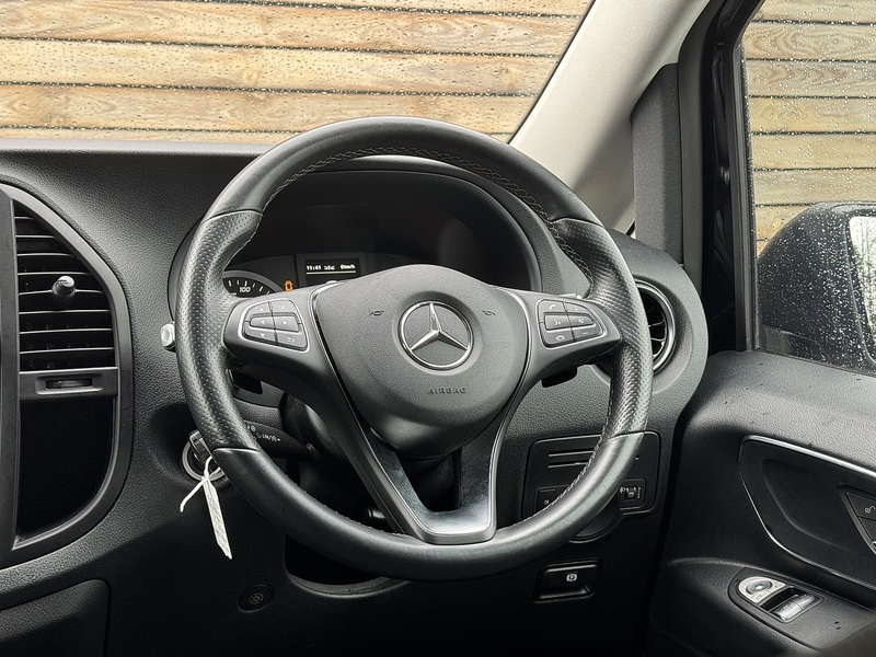 Mercedes-Benz Vito 2021'21 119Cdi Tourer Select | 9 Seater | Vat Q - U8789