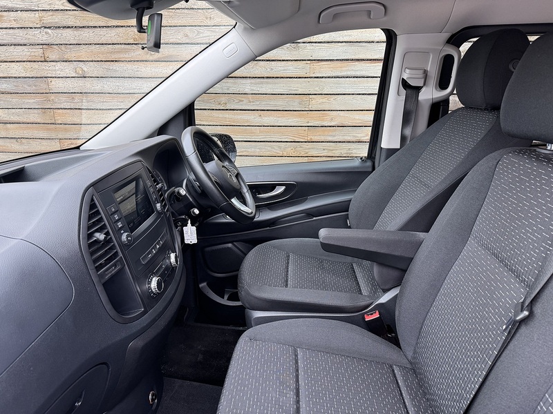 Mercedes-Benz Vito 2021'21 119Cdi Tourer Select | 9 Seater | Vat Q - U8789