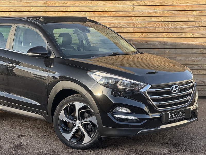 Hyundai TUCSON 2017'17 CRDi Premium SE | Opening Pan Roof | Front & Rear Heated Seats - U8800