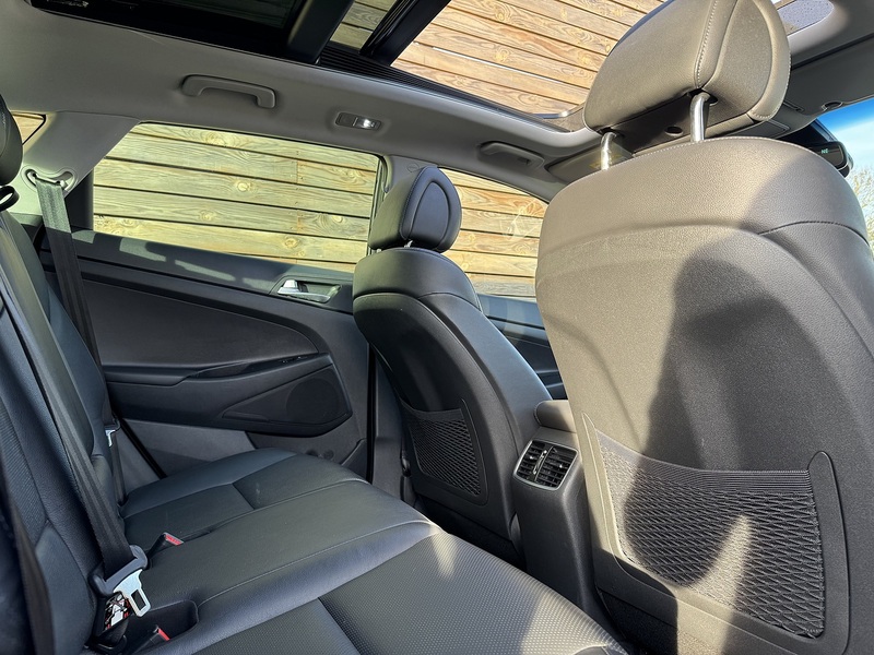 Hyundai TUCSON 2017'17 CRDi Premium SE | Opening Pan Roof | Front & Rear Heated Seats - U8800