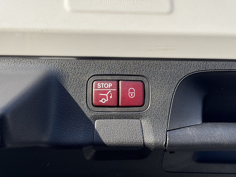 Mercedes-Benz CLA 2023'73 CLA180h MHEV AMG Line | Ambient Lighting | De-Chromed - U8804