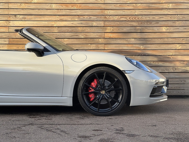 Porsche 718 Boxster 2018'68 T GTS | GTS Interior | Crayon Roll Hoops - U8812