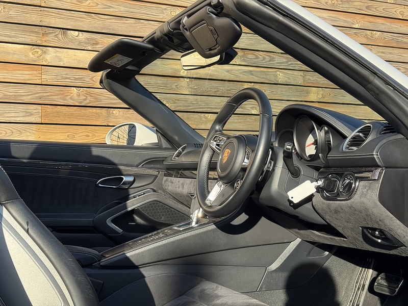 Porsche 718 Boxster 2018'68 T GTS | GTS Interior | Crayon Roll Hoops - U8812