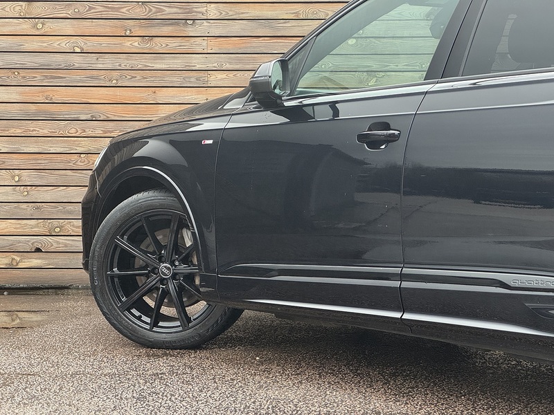 Audi Q7 2020'20 TFSI V6 Black Edition | Digital Cockpit | Black Styling - U8817