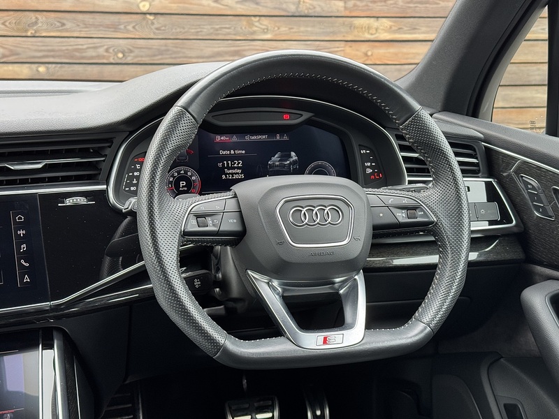 Audi Q7 2020'20 TFSI V6 Black Edition | Digital Cockpit | Black Styling - U8817
