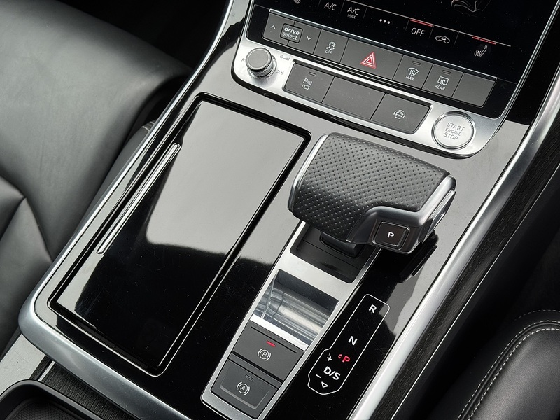 Audi Q7 2020'20 TFSI V6 Black Edition | Digital Cockpit | Black Styling - U8817