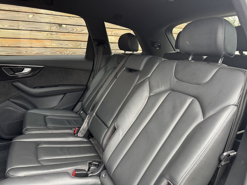 Audi Q7 2020'20 TFSI V6 Black Edition | Digital Cockpit | Black Styling - U8817