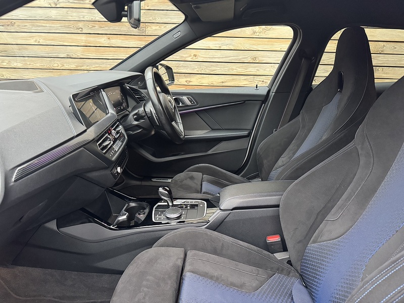 BMW 1 Series 2021'71 M135i | Harman/Kardon | Apple CarPlay - U8829