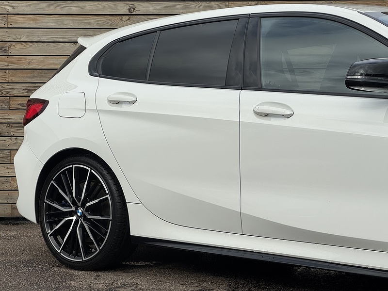 BMW 1 Series 2021'71 M135i | Harman/Kardon | Apple CarPlay - U8829