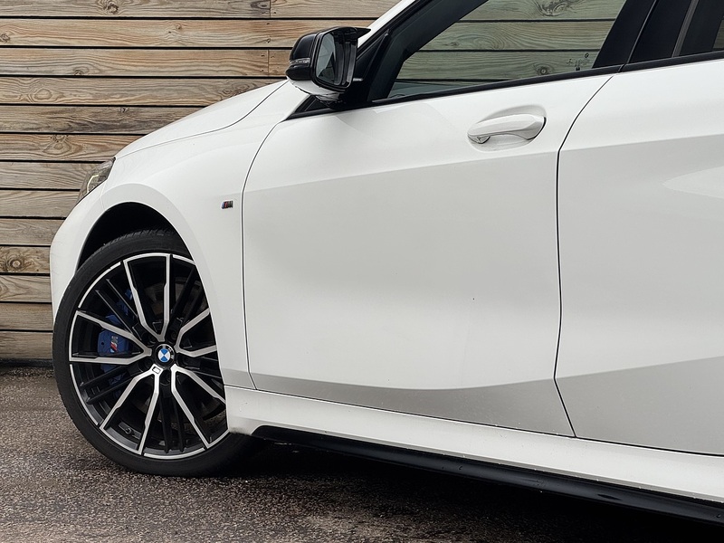 BMW 1 Series 2021'71 M135i | Harman/Kardon | Apple CarPlay - U8829