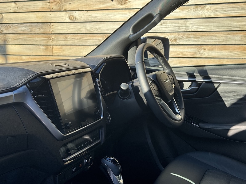 Isuzu D-Max Dl40 Dcb - U8842