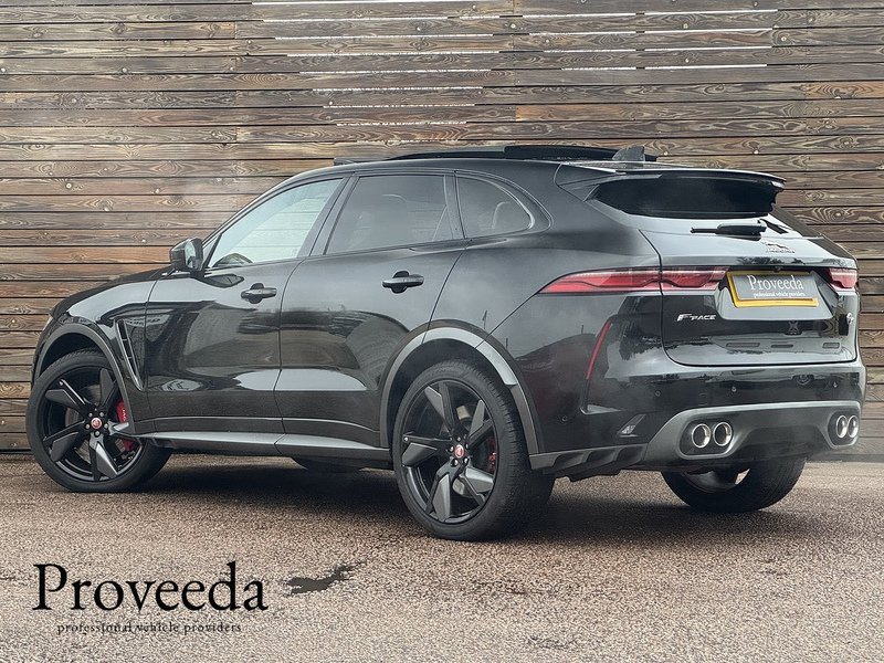 Jaguar F-PACE 2022'22 P550 V8 SVR | Pan Roof | Best Interior! - U8859