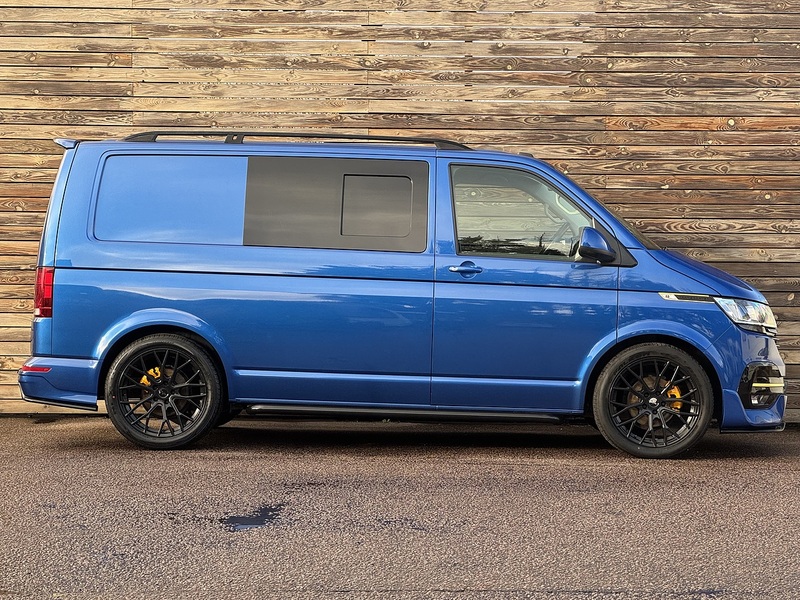 Volkswagen Transporter 2021'21 TDI T30 Highline | Ravenna Blue | Velare Wheels - U8861