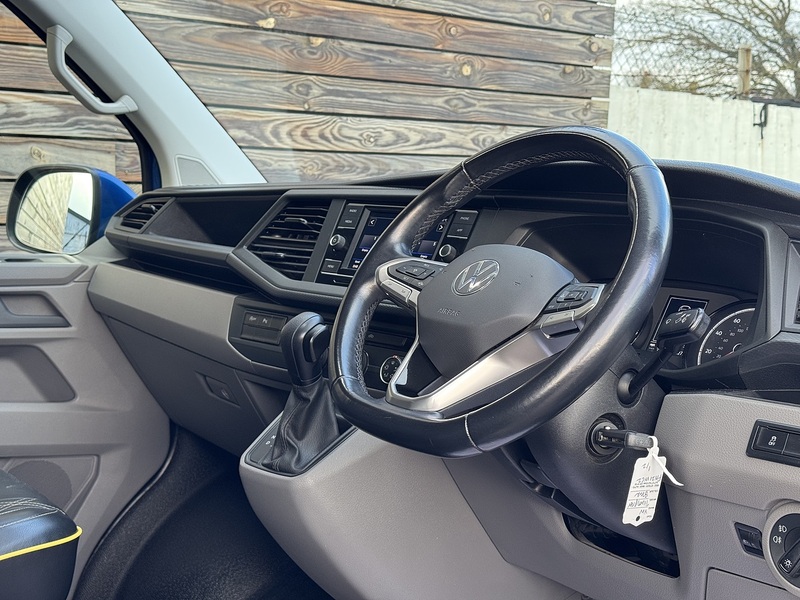 Volkswagen Transporter 2021'21 TDI T30 Highline | Ravenna Blue | Velare Wheels - U8861