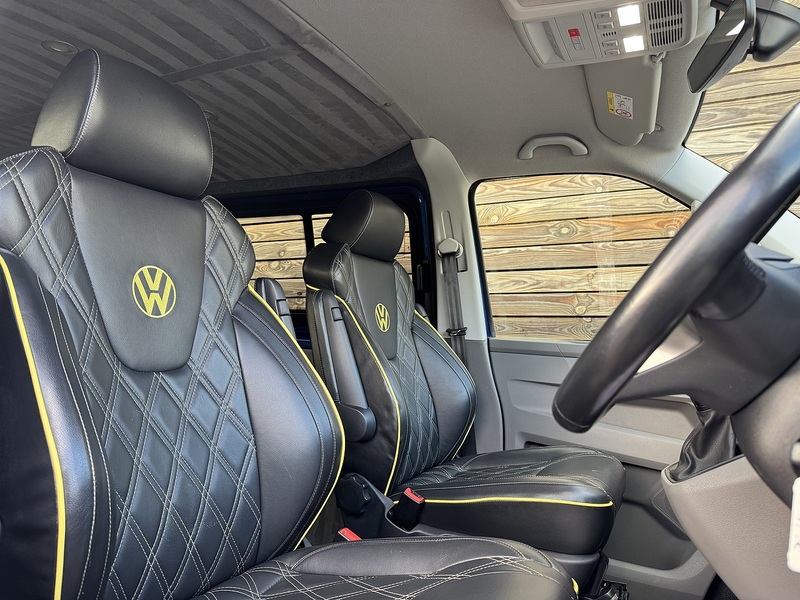 Volkswagen Transporter 2021'21 TDI T30 Highline | Ravenna Blue | Velare Wheels - U8861