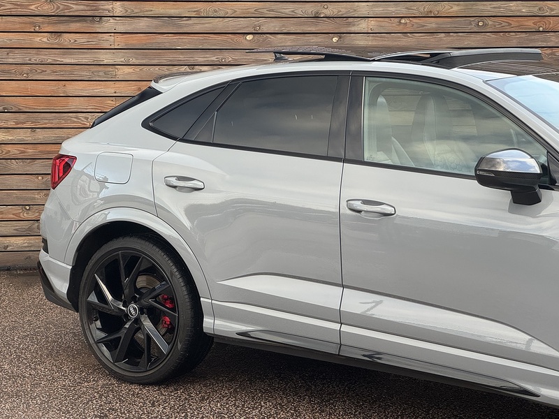 Audi RS Q3 2021'71 TFSI Vorsprung | Pan Roof | RS Sports Exhaust - U8865