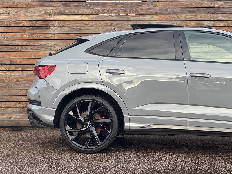 Audi RS Q3 2021'71 TFSI Vorsprung | Pan Roof | RS Sports Exhaust - U8865