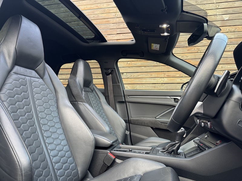 Audi RS Q3 2021'71 TFSI Vorsprung | Pan Roof | RS Sports Exhaust - U8865