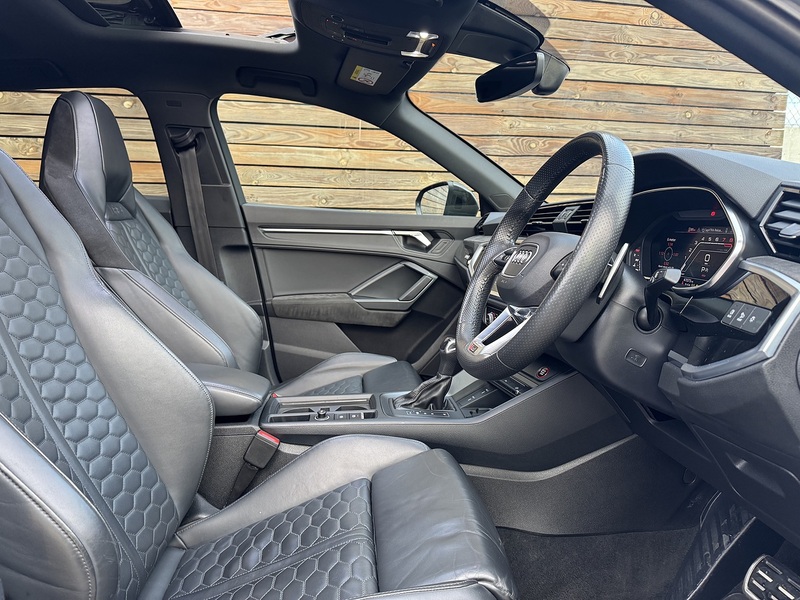 Audi RS Q3 2021'71 TFSI Vorsprung | Pan Roof | RS Sports Exhaust - U8865