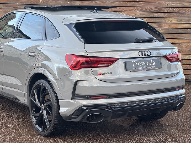 Audi RS Q3 2021'71 TFSI Vorsprung | Pan Roof | RS Sports Exhaust - U8865