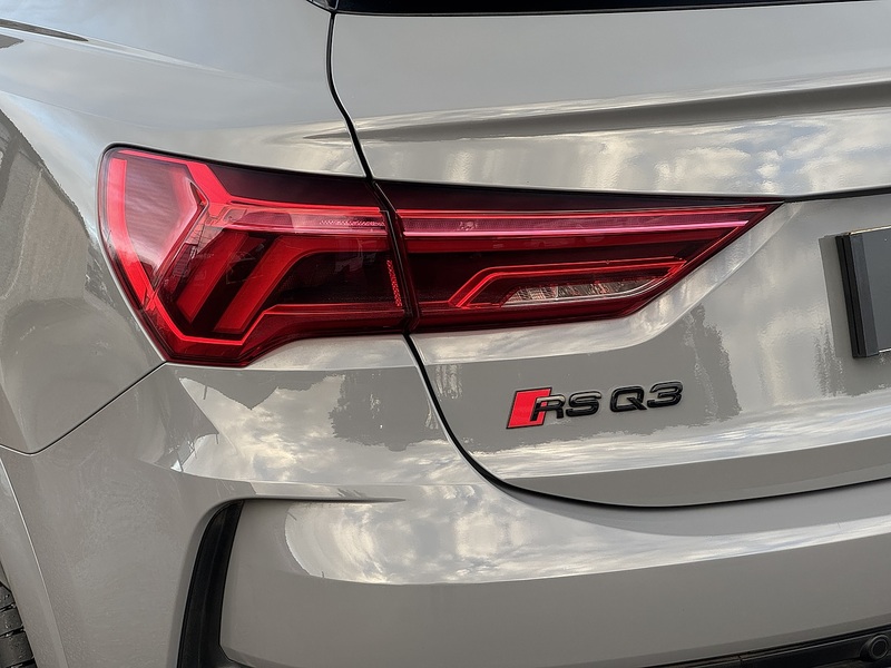 Audi RS Q3 2021'71 TFSI Vorsprung | Pan Roof | RS Sports Exhaust - U8865