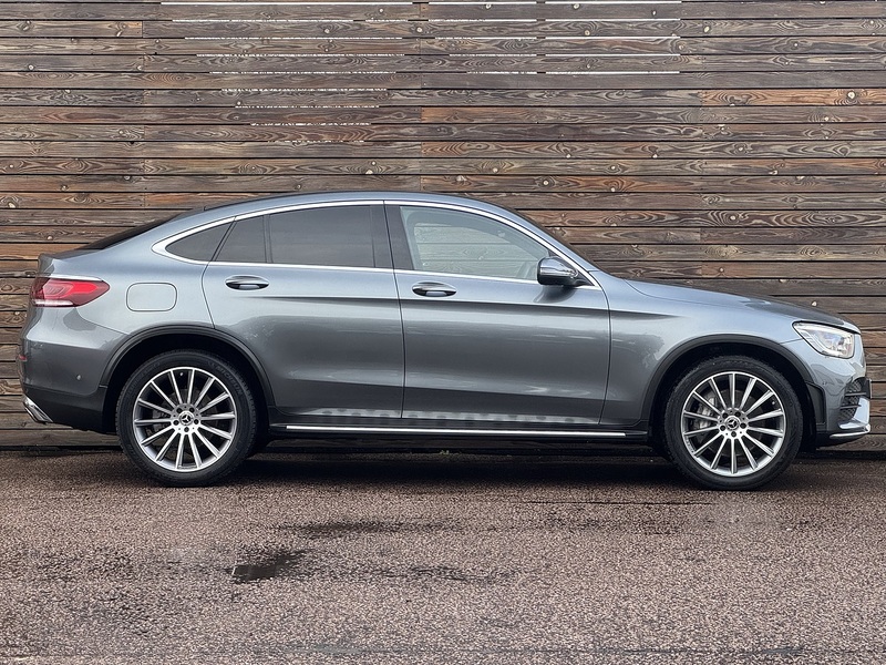 Mercedes-Benz GLC 2022'22 GLC300h MHEV AMG Line Premium | Ambient Lighting - U8880