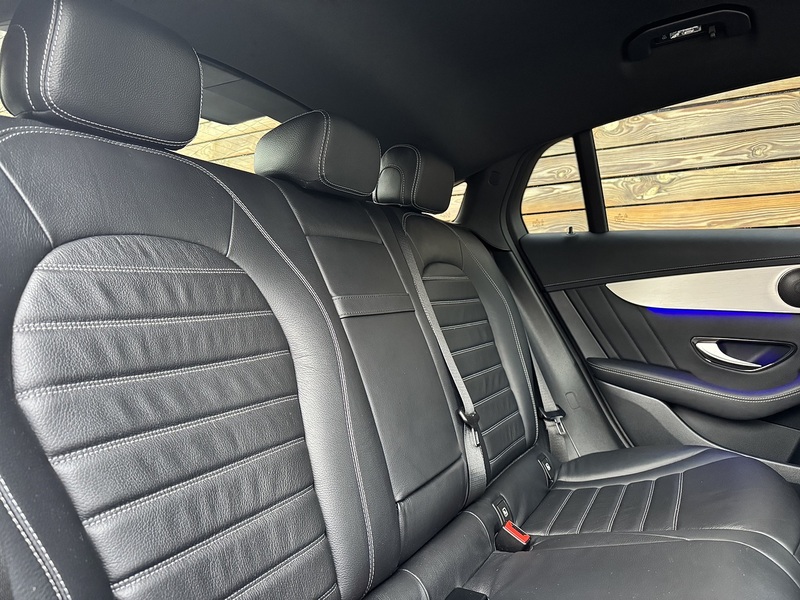 Mercedes-Benz GLC 2022'22 GLC300h MHEV AMG Line Premium | Ambient Lighting - U8880