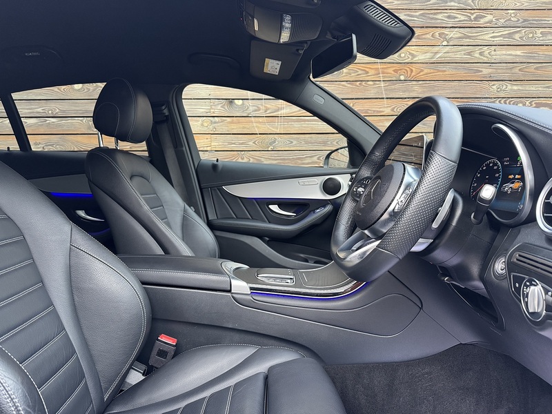 Mercedes-Benz GLC 2022'22 GLC300h MHEV AMG Line Premium | Ambient Lighting - U8880