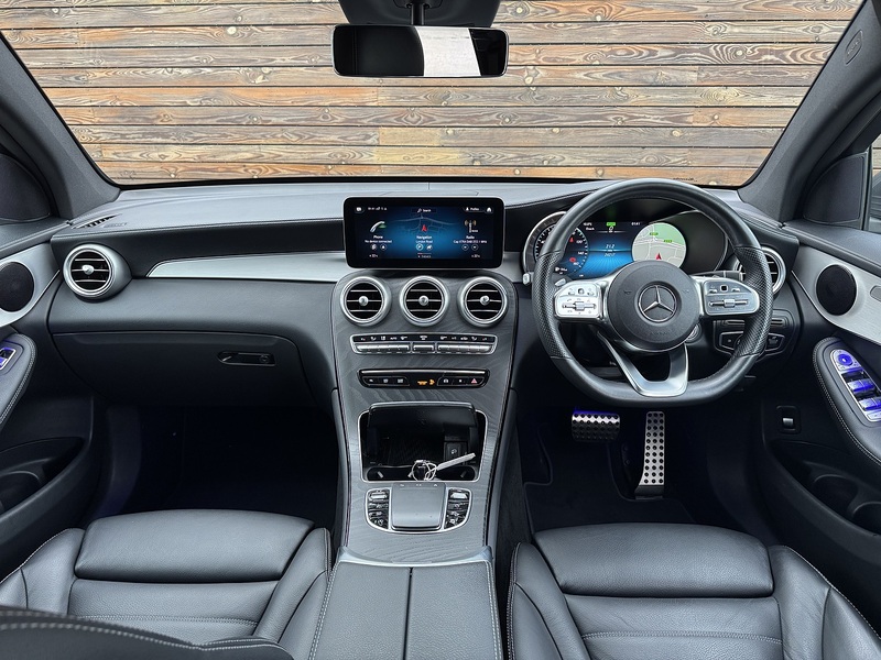 Mercedes-Benz GLC 2022'22 GLC300h MHEV AMG Line Premium | Ambient Lighting - U8880