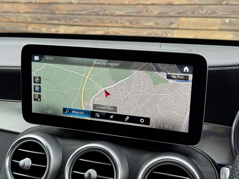 Mercedes-Benz GLC 2022'22 GLC300h MHEV AMG Line Premium | Ambient Lighting - U8880