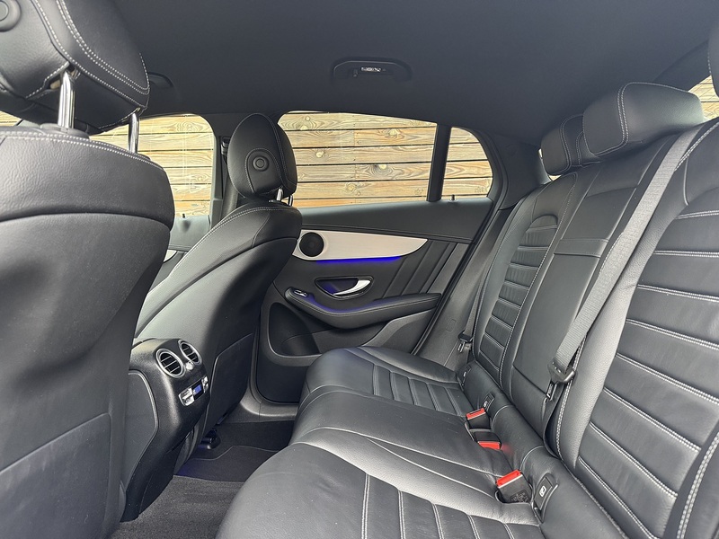 Mercedes-Benz GLC 2022'22 GLC300h MHEV AMG Line Premium | Ambient Lighting - U8880