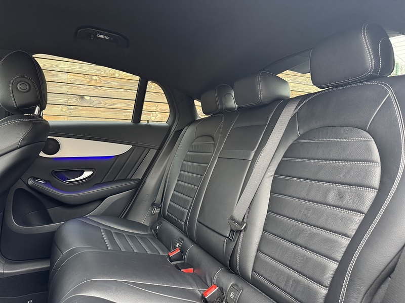 Mercedes-Benz GLC 2022'22 GLC300h MHEV AMG Line Premium | Ambient Lighting - U8880