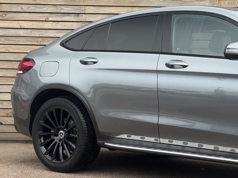 Mercedes-Benz GLC 2022'22 GLC300h MHEV AMG Line Premium | Ambient Lighting | De Chromed - U8880