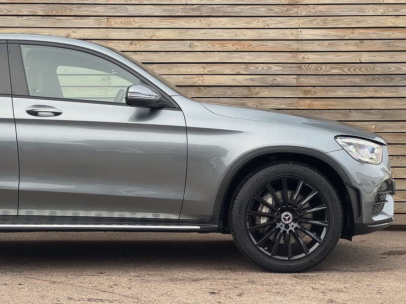 Mercedes-Benz GLC 2022'22 GLC300h MHEV AMG Line Premium | Ambient Lighting | De Chromed - U8880