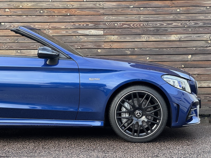 Mercedes-Benz C Class 2019'19 C43 V6 AMG | Ambient Lighting | Brilliant Blue Metallic - U8888