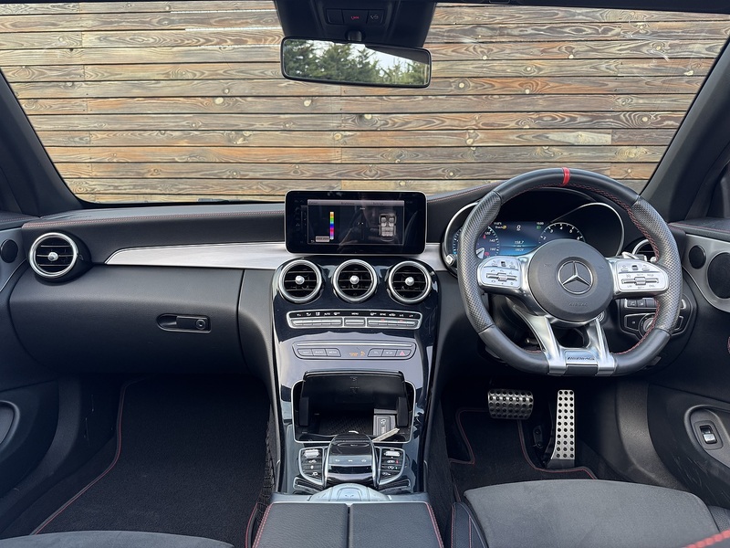 Mercedes-Benz C Class 2019'19 C43 V6 AMG | Ambient Lighting | Brilliant Blue Metallic - U8888