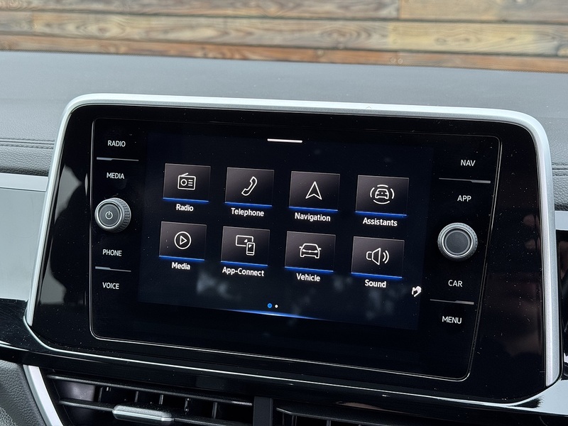 Volkswagen T-Roc 2023'73 TSI R-Line | Parking Sensors | Great Spec! - U8901