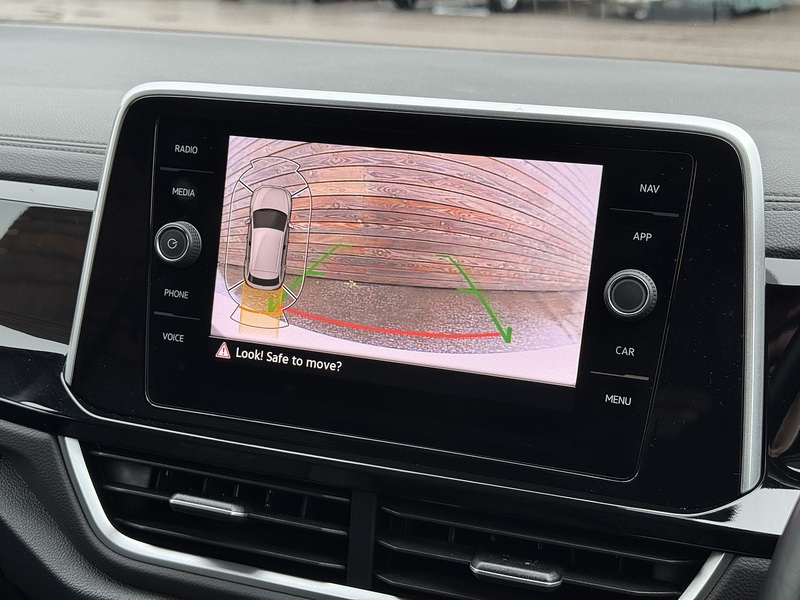 Volkswagen T-Roc 2023'73 TSI R-Line | Parking Sensors | Great Spec! - U8901