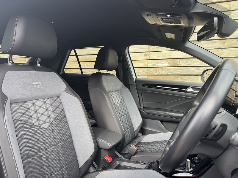 Volkswagen T-Roc 2023'73 TSI R-Line | Parking Sensors | Great Spec! - U8901