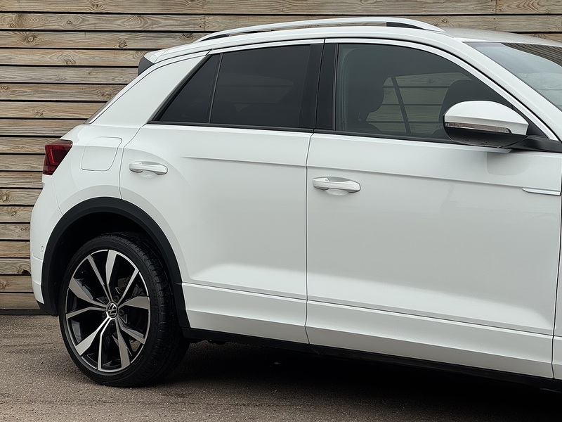 Volkswagen T-Roc 2023'73 TSI R-Line | Parking Sensors | Great Spec! - U8901