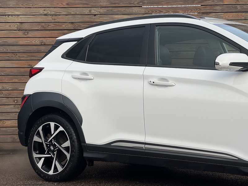 Hyundai KONA 2022'22 T-GDi MHEV Ultimate | Big Spec! | Pan Roof - U8912
