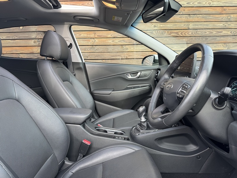 Hyundai KONA 2022'22 T-GDi MHEV Ultimate | Big Spec! | Pan Roof - U8912