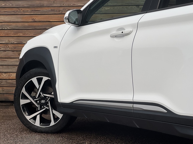 Hyundai KONA 2022'22 T-GDi MHEV Ultimate | Big Spec! | Pan Roof - U8912