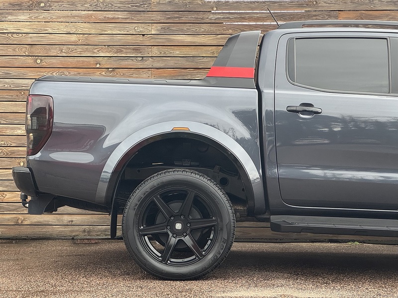 Ford Ranger 2020'70 EcoBlue Wildtrak | Side Steps | Mud Flaps - U8925